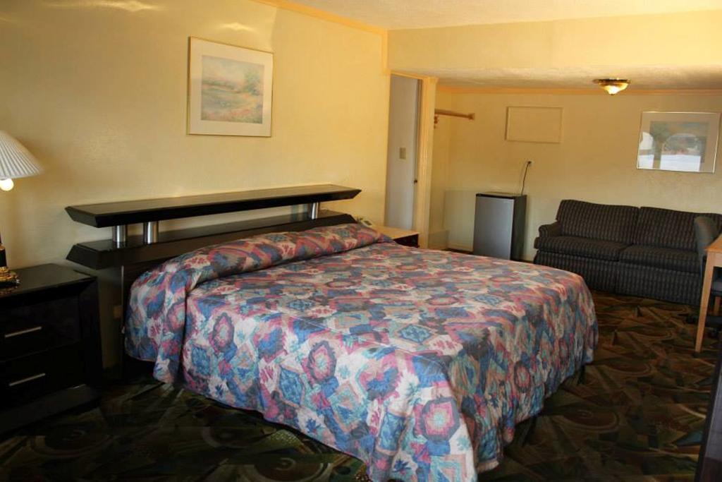 Presidential Inn And Suites Lyons Esterno foto