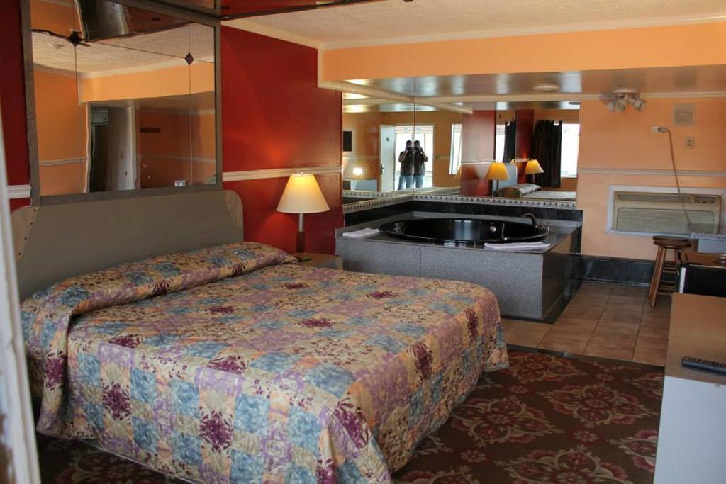 Presidential Inn And Suites Lyons Esterno foto