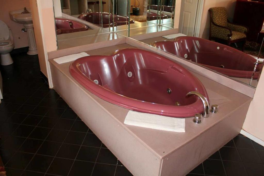 Presidential Inn And Suites Lyons Esterno foto